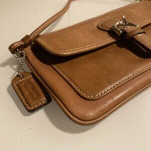 Coach Vintage Soho Tan Leather Buckle Flap Wristlet Baguette.